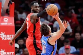 九游-关于Ming新星突破纪录表现惊艳，加拿大队未来可期！的信息